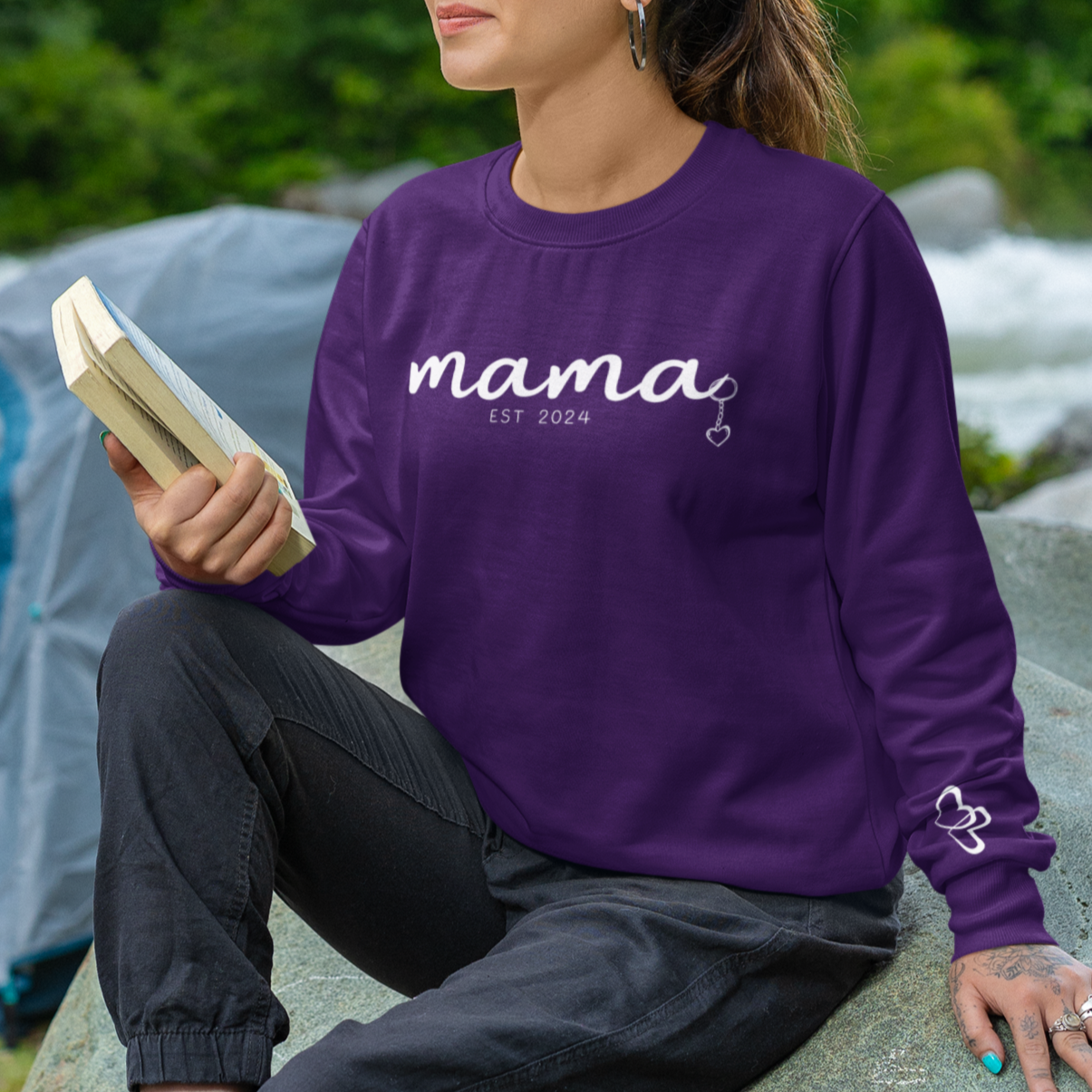 Custom Mama Est 2024 Heart Key Chain Sleeve Sweatshirt