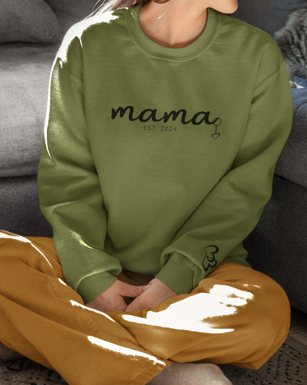 Custom Mama Est 2024 Heart Key Chain Sleeve Sweatshirt
