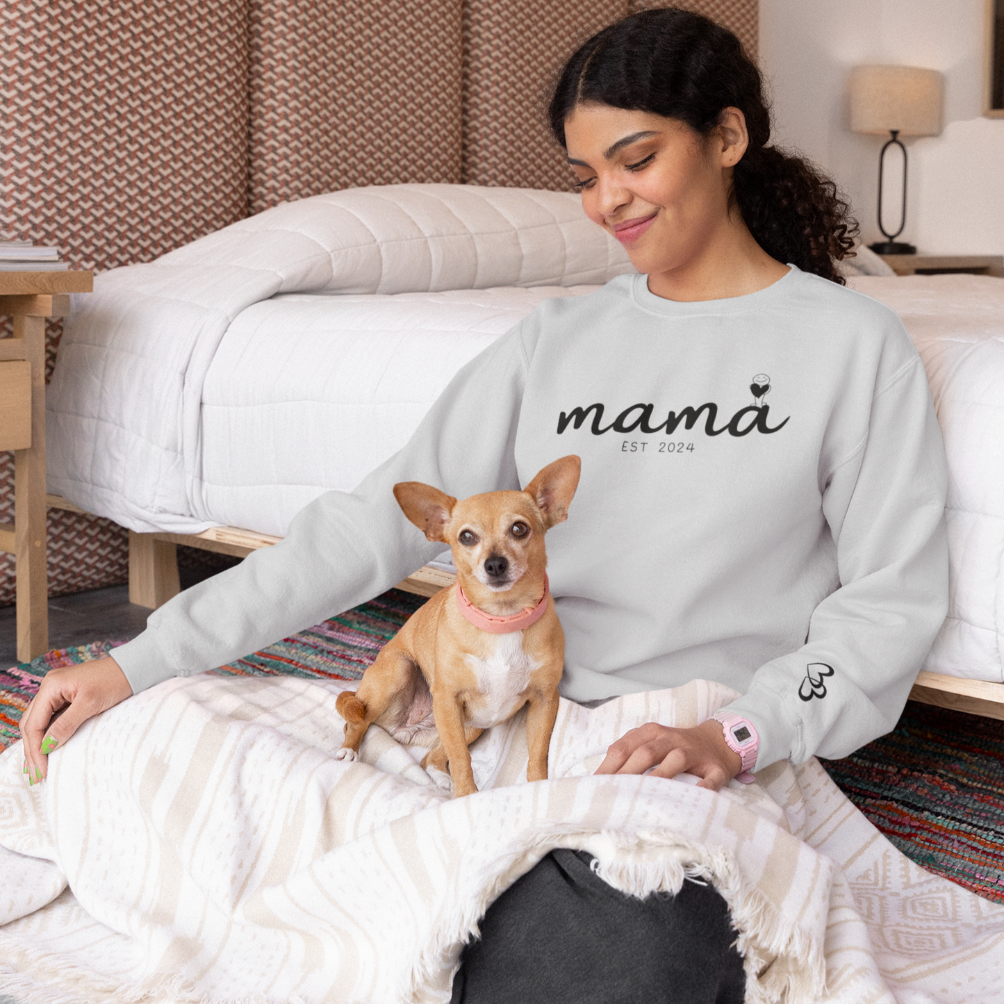 Custom Mama Est 2024 Holding Heart Sleeve Sweatshirt