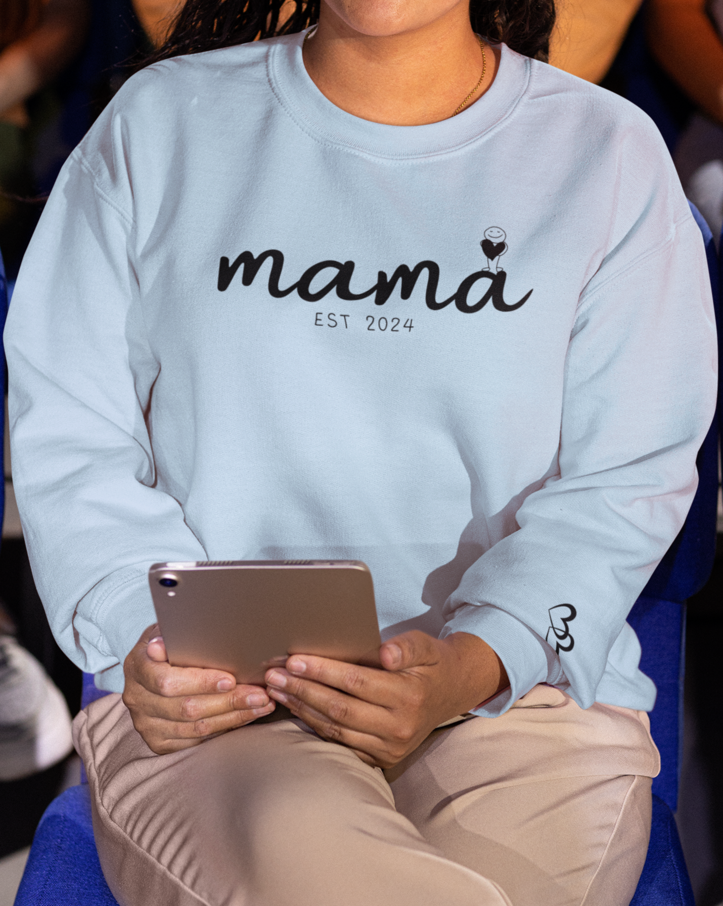 Custom Mama Est 2024 Holding Heart Sleeve Sweatshirt