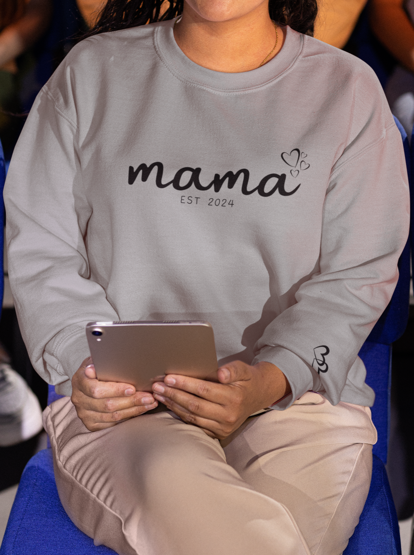 Custom Mama Est 2024 Heart Bubbles Sleeve Sweatshirt